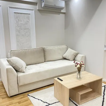 White New In Centre Appartement